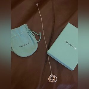 Vintage Tiffany & Co. NY 1837 Sterling Silver Interlocking Circles Necklace